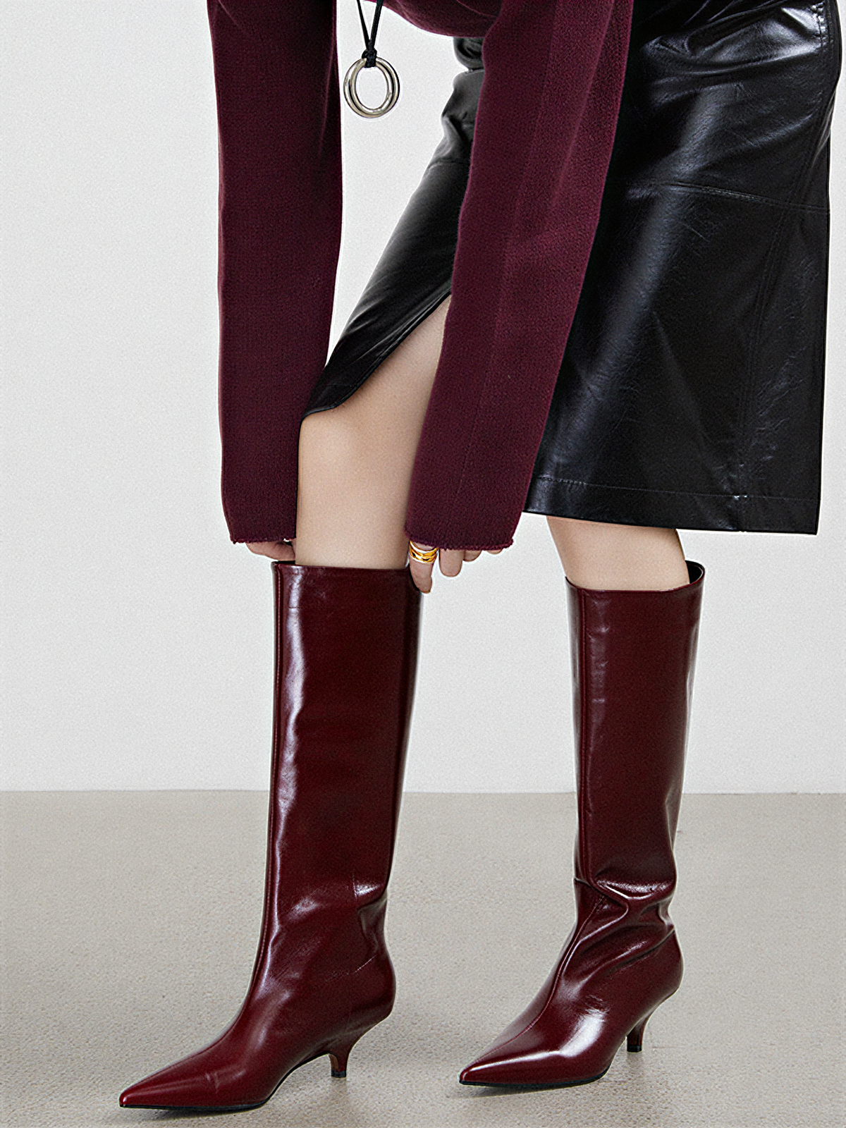 Pointed Toe Knee-High Boots